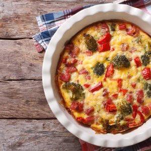 Torta Salata con Broccoli, Pomodori e Pancetta