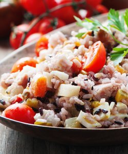 Ricetta Insalata di Riso con Tonno, Uova e Pomodorini