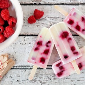 Gelato su Stecco Yogurt e Lamponi
