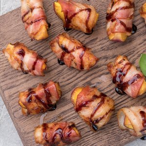 Involtini di Pesche e Pancetta