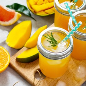 Succo di Frutta Tropicale Fatto in Casa