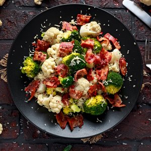 Insalata di Broccoli, Cavolfiori e Bacon
