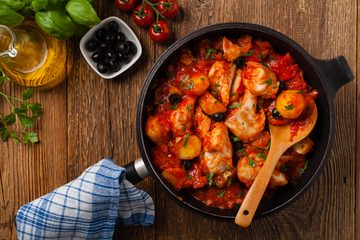 Ricetta Bocconcini di Pollo al Pomodoro con Patate e Olive
