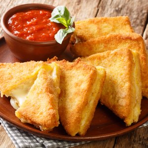Mozzarella in Carrozza