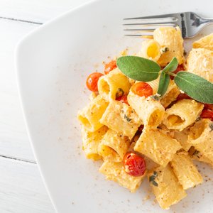 Pasta con Ricotta e Pomodorini