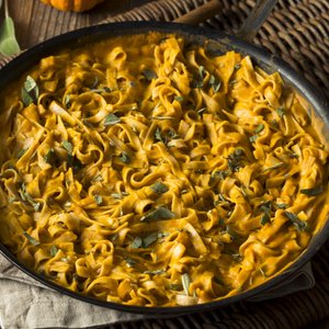Tagliatelle Cremose alla Zucca e Salvia