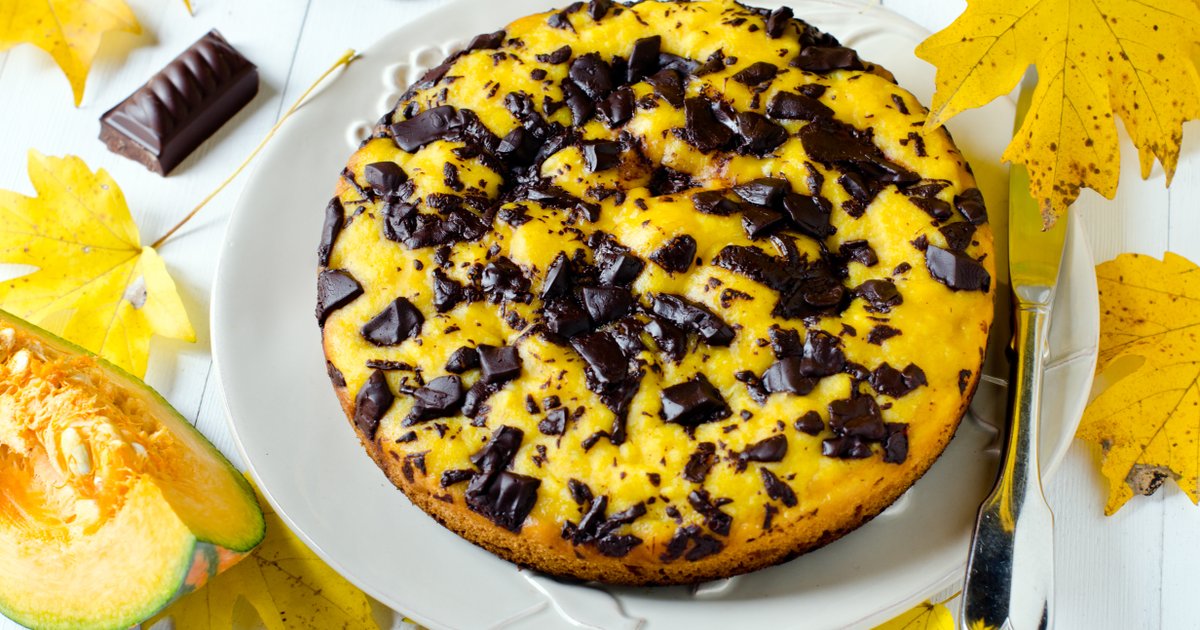 torta con pezzi di cioccolata