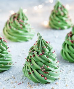 Ricetta Alberelli di Natale di Meringa