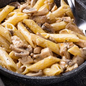 Penne Cremose alla Ricotta e Funghi