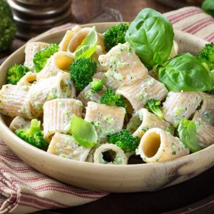 Mezzemaniche Cremose Ricotta e Broccoli