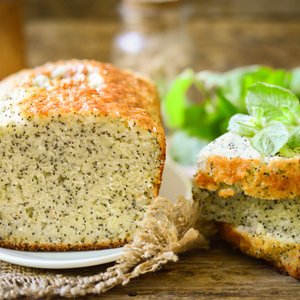 Plumcake al Limone e Semi di Papavero