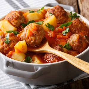 Polpette in Umido con le Patate