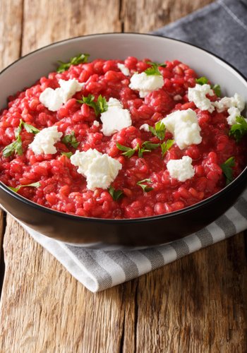 Ricetta Risotto alla Barbabietola con Mousse di Caprino