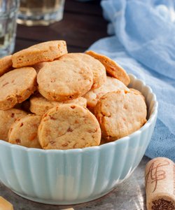 Ricetta Biscotti Salati Peperoni e Pancetta