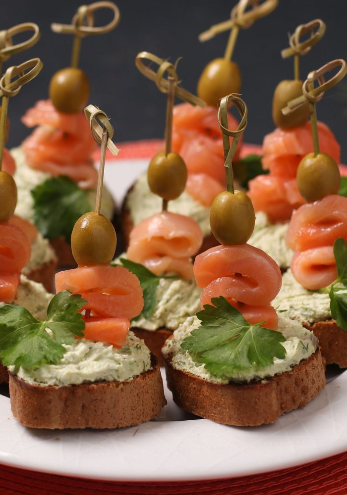 Ricetta Crostini di Salmone con Mousse di Ricotta e Avocado