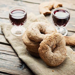 Ciambelline al Vino Rosso
