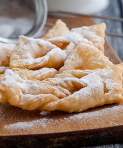 Ricetta Chiacchiere Vegane di Carnevale