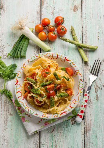 Ricetta Pasta con Asparagi e Pomodorini