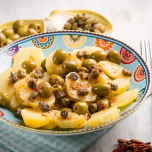 Insalata di Patate con Capperi e Olive