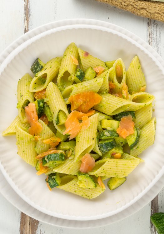 Ricetta Pasta con Salmone e Zucchine - Il Club delle Ricette