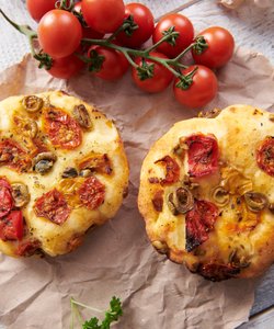 Ricetta Focaccine ai Pomodorini