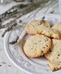 Ricetta Biscotti alla Lavanda