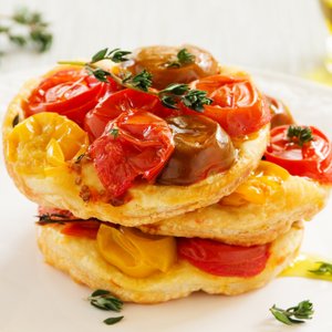Tartine di Pasta Sfoglia con Pomodorini