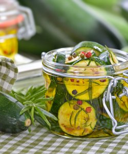 Ricetta Zucchine Sott’olio Fatte in Casa