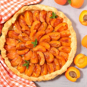 Crostata Velocissima di Sfoglia alle Albicocche