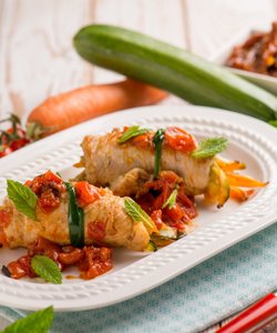 Ricetta Involtini di Tacchino con Pomodorini e Zucchine