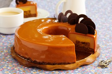 Cos’è e Come Fare la Glassa a Specchio