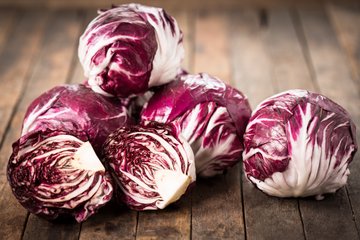 Radicchio: proprietà, benefici e valori nutrizionali del Fiore D’Inverno