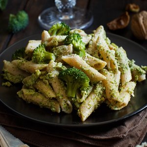 Pasta Cremosa Broccoli e Noci