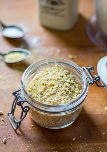 Ricetta Parmigiano Vegano Fatto in Casa
