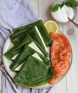 Ricetta Crepes Spinaci, Salmone e Fiocchi di Latte