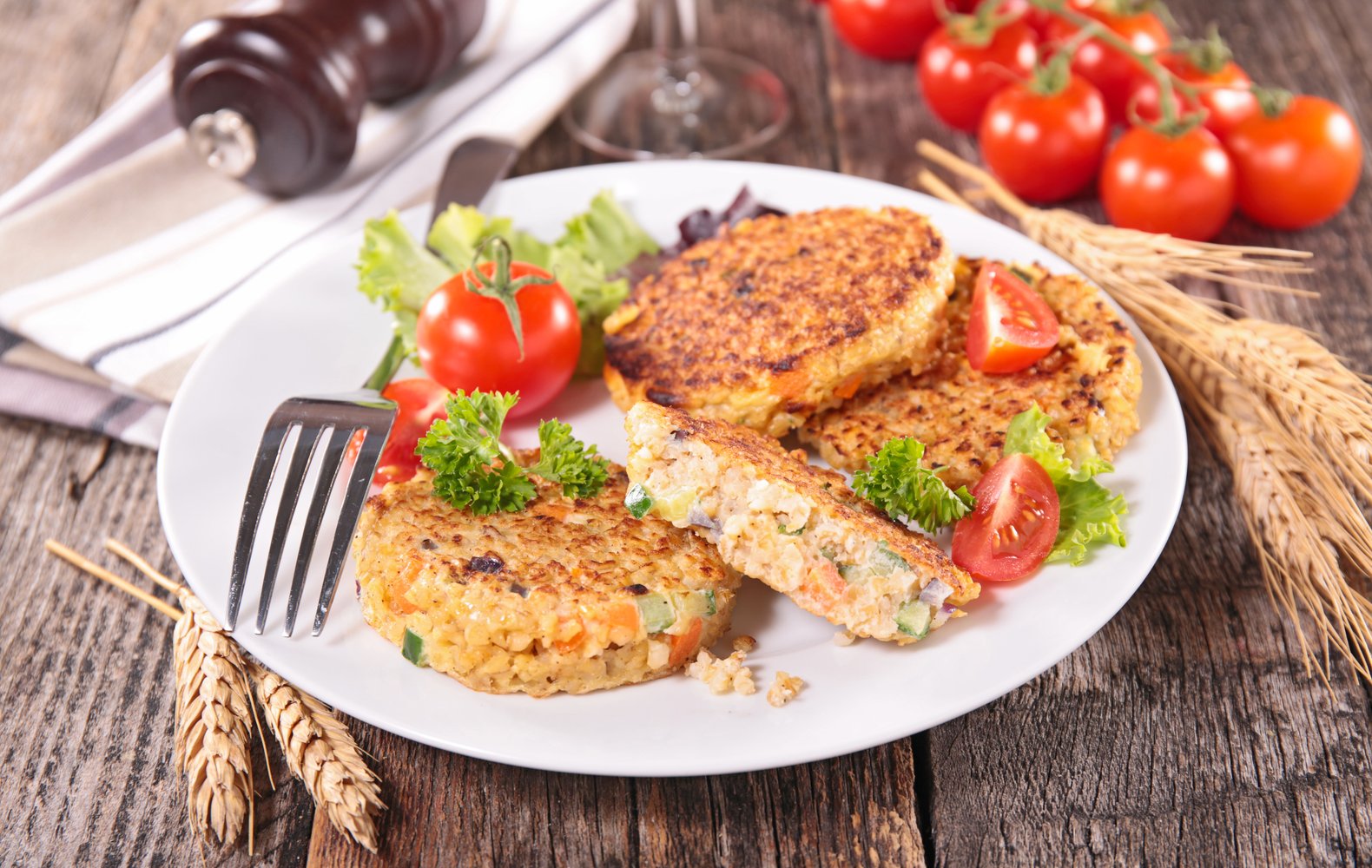 Ricetta Burger Vegetali di Quinoa e Verdure Il Club delle Ricette