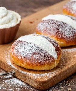 Ricetta Maritozzi con la Panna