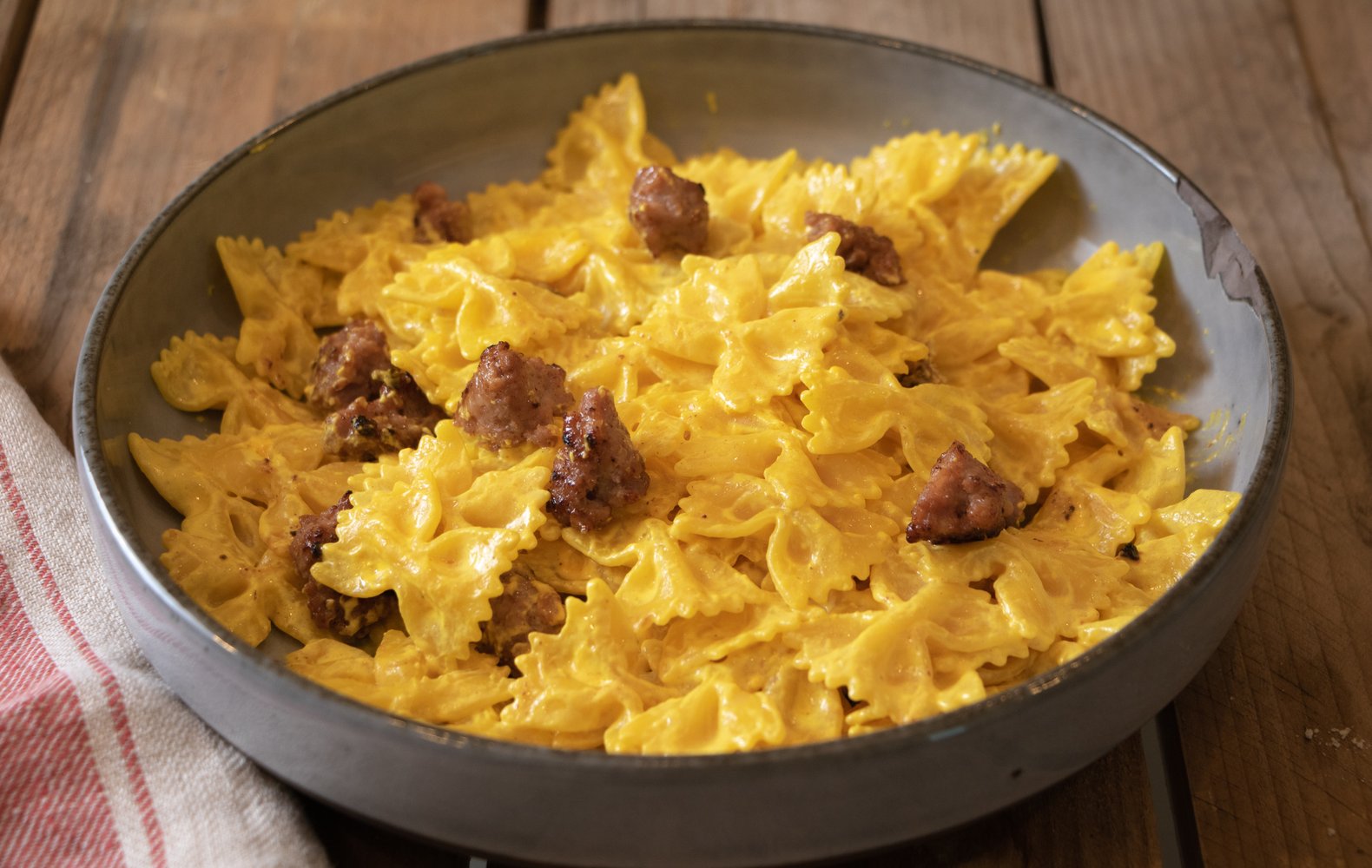 Ricetta Pasta Cremosa Zafferano e Salsiccia Il Club delle Ricette