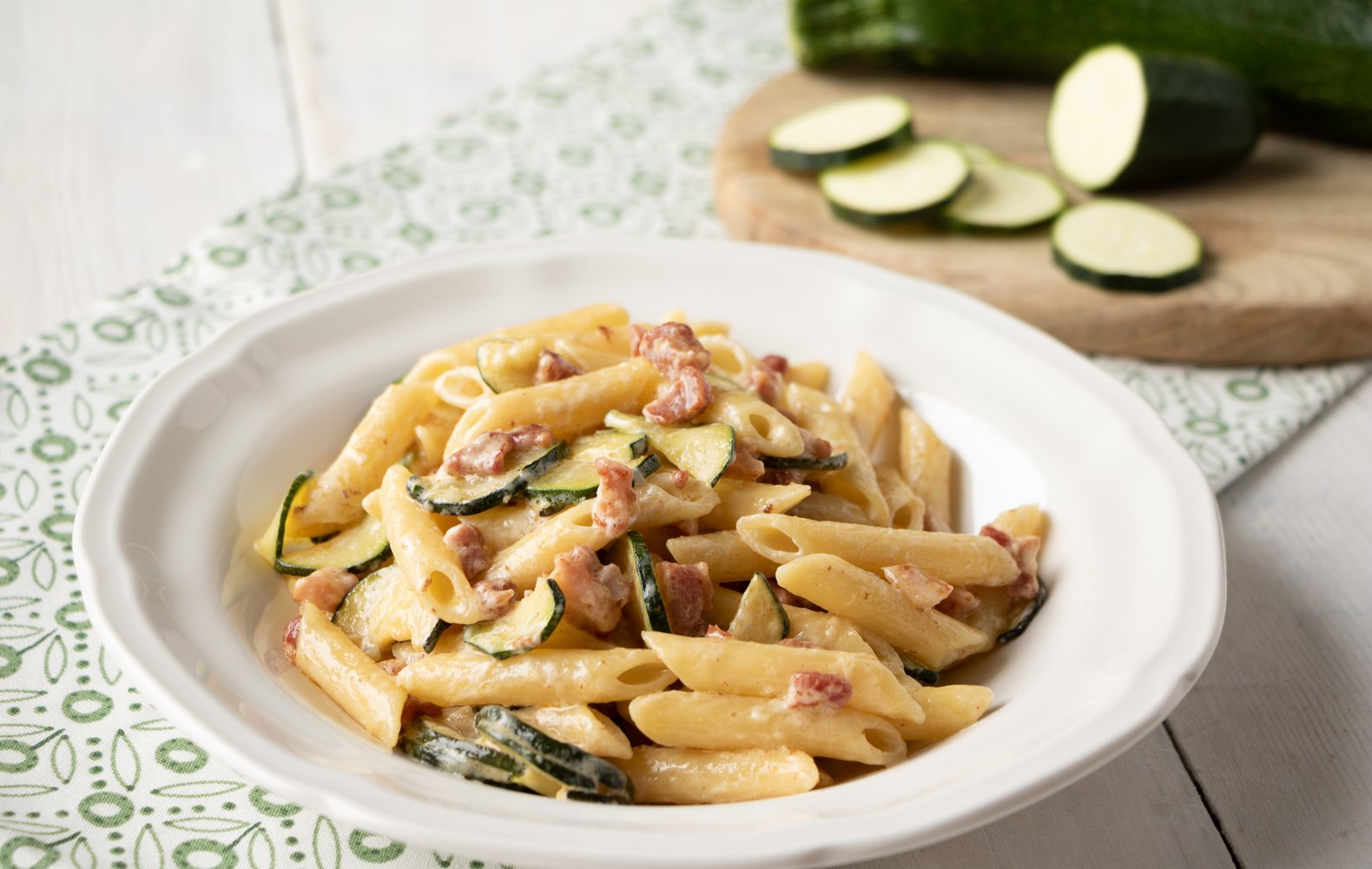 Ricetta Pasta Cremosa Zucchine e Pancetta - Il Club delle Ricette