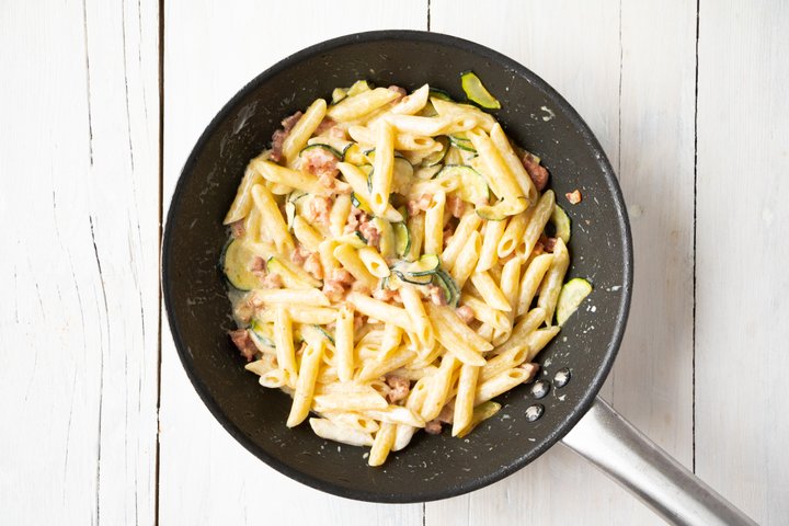 Ricetta Pasta Cremosa Zucchine e Pancetta - Il Club delle Ricette