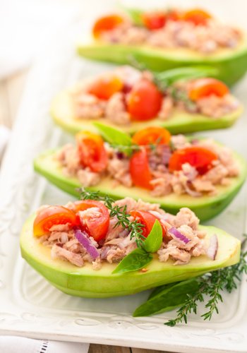 Ricetta Avocado Ripieno con Tonno e Pomodorini