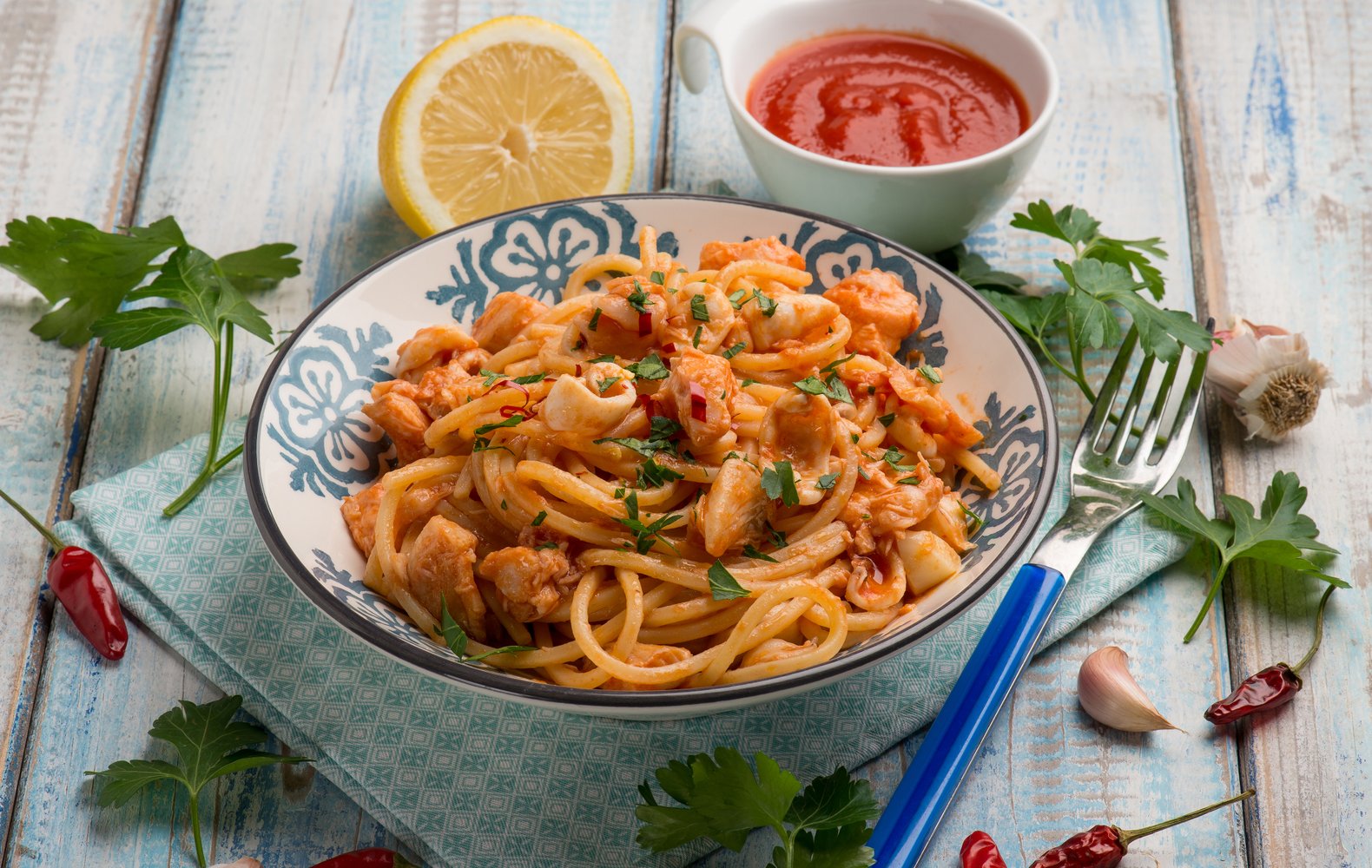 sugo di calamari e gamberi