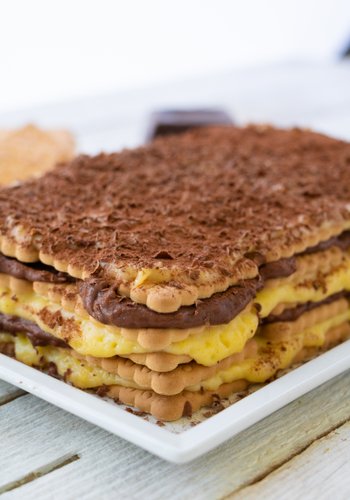 Ricetta Torta Facile Biscotti e Crema Pasticcera