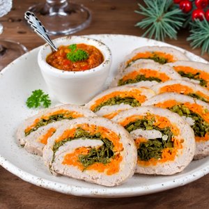 Polpettone Arrotolato con Carote e Spinaci