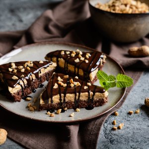 Torta Fit al Burro di Arachidi Senza Cottura