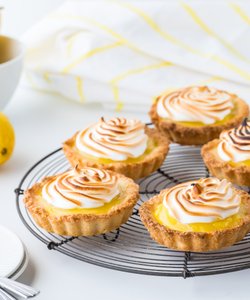 Ricetta Tartellette Meringate con Crema al Limone