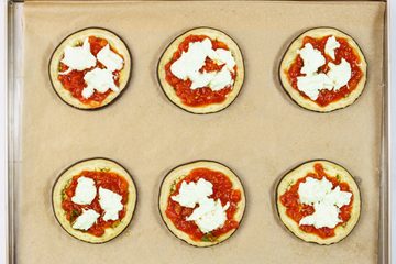 Ricetta Pizzette Di Melanzane 9