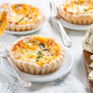 Mini Torte Salate di Sfoglia con Zucca e Gorgonzola