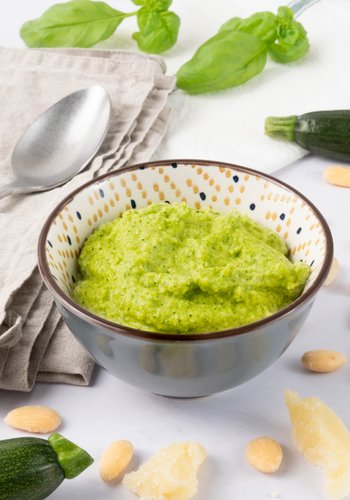 Ricetta Pesto di Zucchine e Mandorle