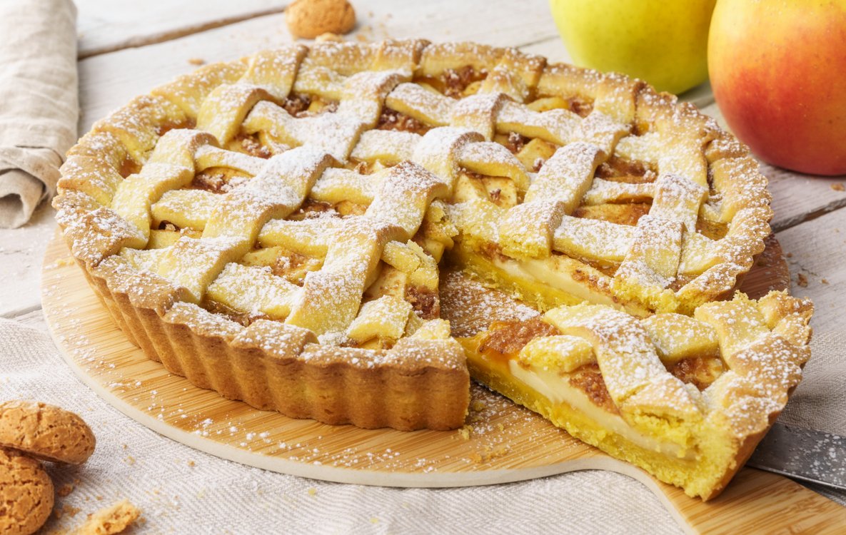 Ricetta Crostata di Mele e Amaretti - Il Club delle Ricette